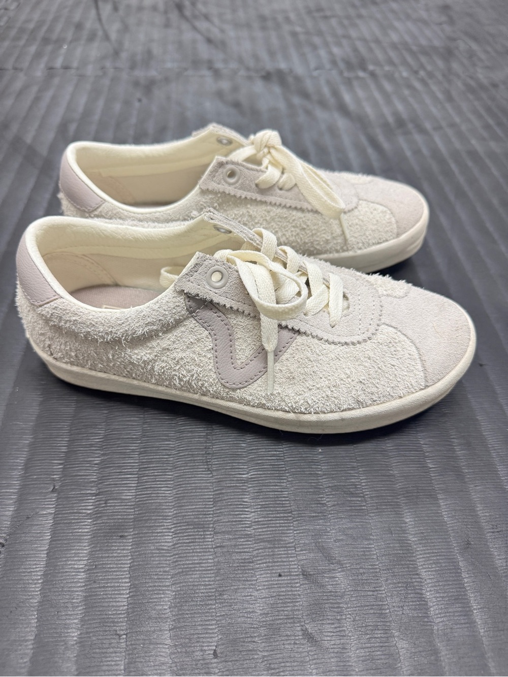 Vans Kids Cream Off-White Suede Lace-Up Sneakers